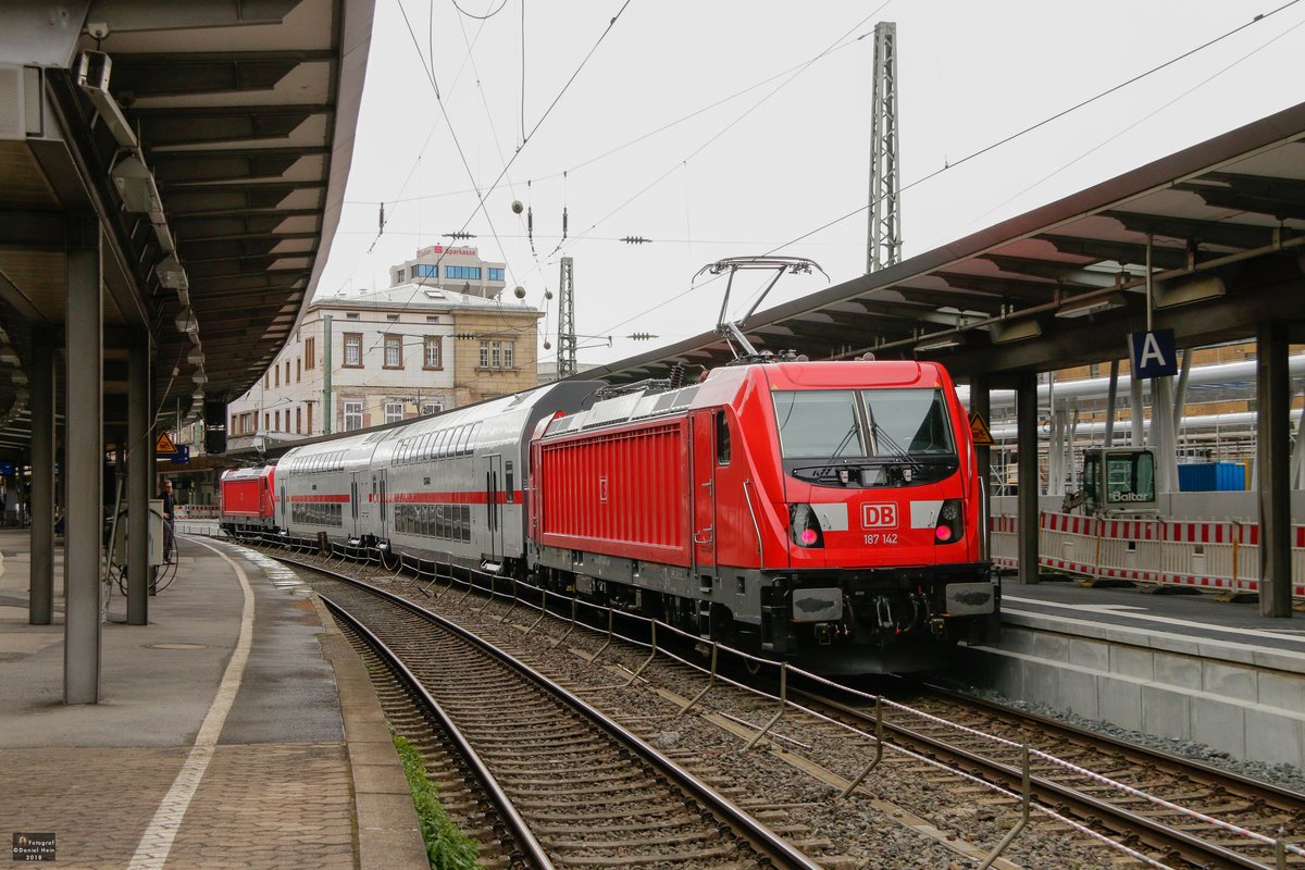 DB 187 142 am Schluss in Wuppertal Hbf, Juni 2018.