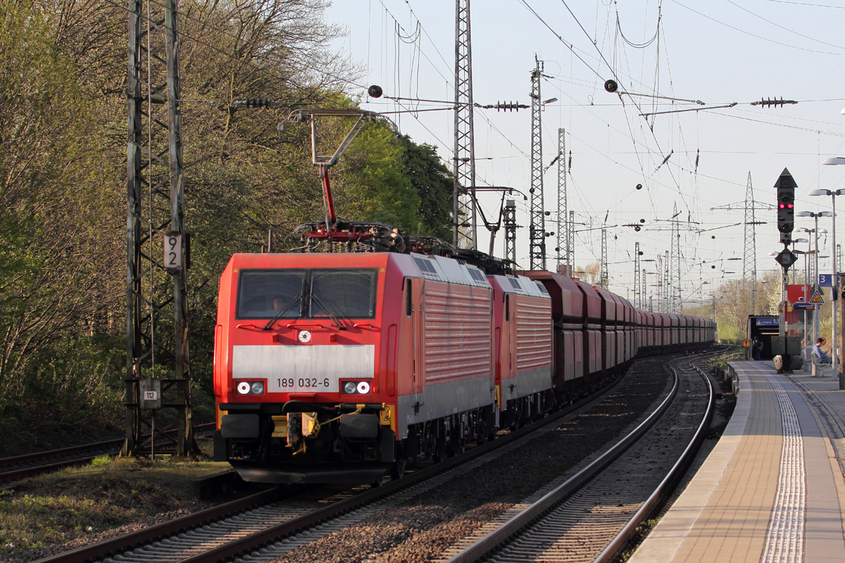 DB 189 032-6 mit 189 033-4 in Hürth-Kalscheuren 18.4.2018
