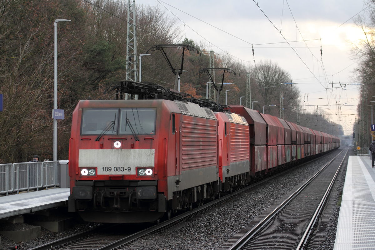 DB 189 083-9 mit 189 085-4 in Vörde 14.12.2019