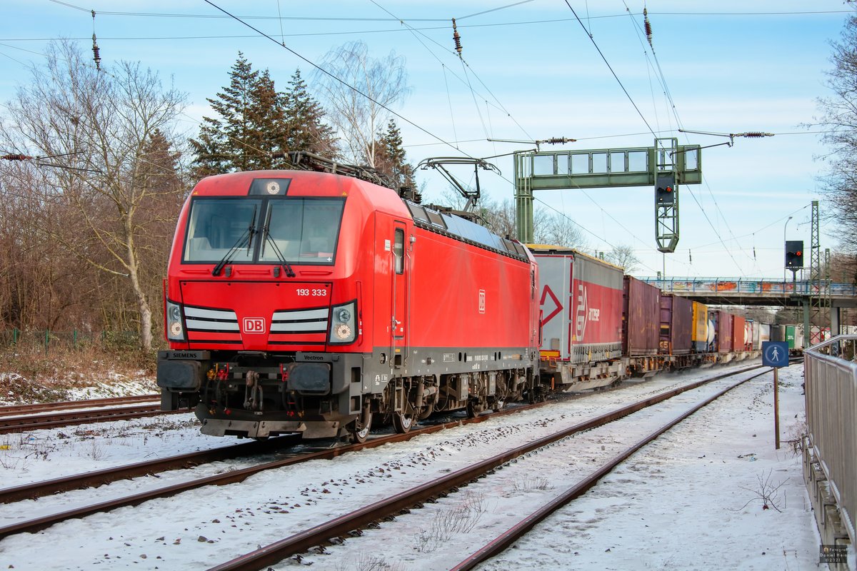 DB 193 333 mit KLV in Krefeld Oppum, Februar 2021.