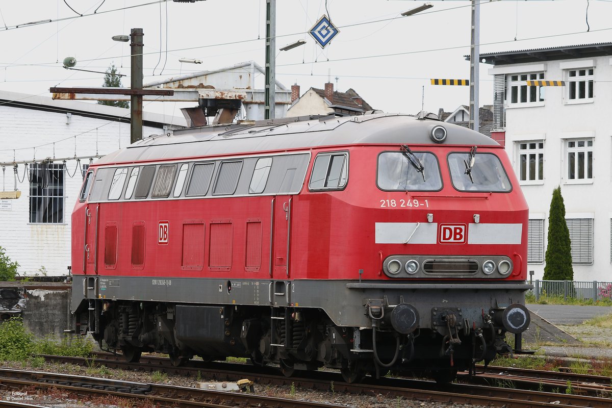 DB 218 249-1 in Neuwied, Juni 2017.
