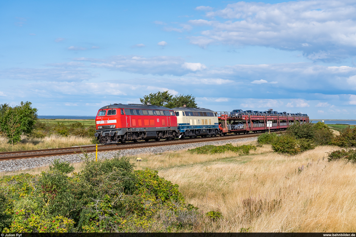 DB 218 390 & RPRS 218 488 / Sylt Shuttle / Morsum, 23. August 2021