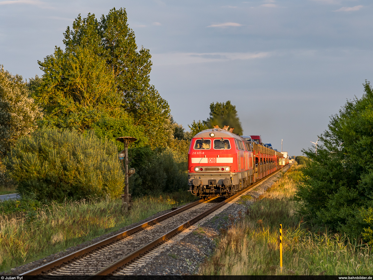 DB 218 825 & 218 380 / Sylt Shuttle / Neukirchen, 22. August 2021