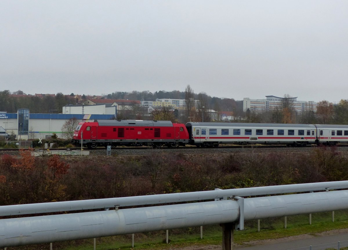 DB 245 021 TRAXX DE ME verlässt Gera mit dem IC Richtung Kassel am 25.11.2019