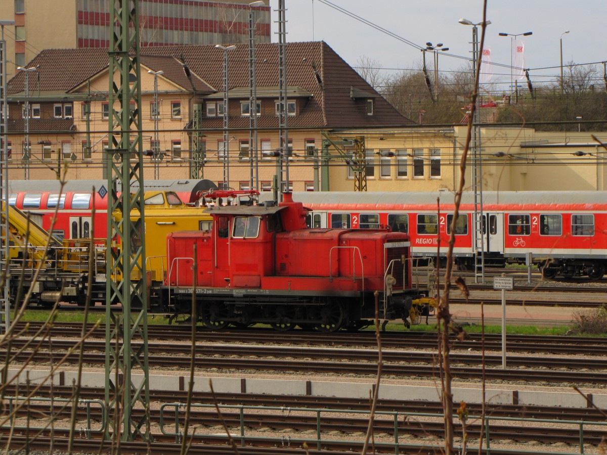 DB 362 571-2 am 11.04.2015 am DB Werk Erfurt.