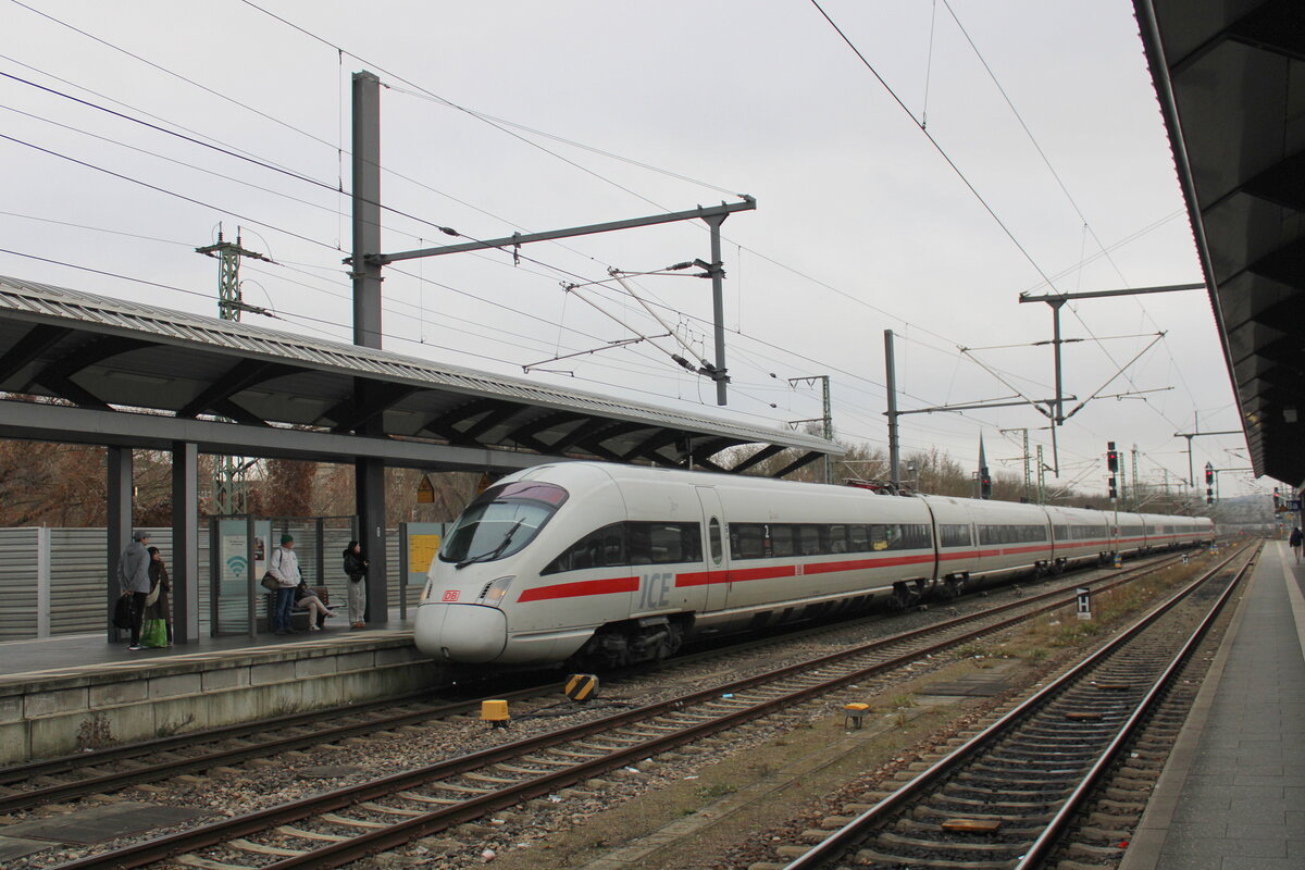 DB 4011 506-5  Linz  als ICE 1559 von Wiesbaden Hbf nach Dresden Hbf, am 13.12.2025 in Erfurt Hbf.