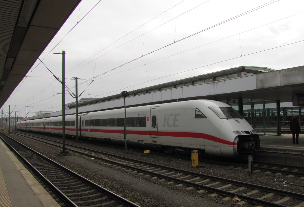 DB 402 006-1  Magdeburg  als ICE 680 von München Hbf nach Hamburg-Altona, am 19.02.2016 in Hannover Hbf.