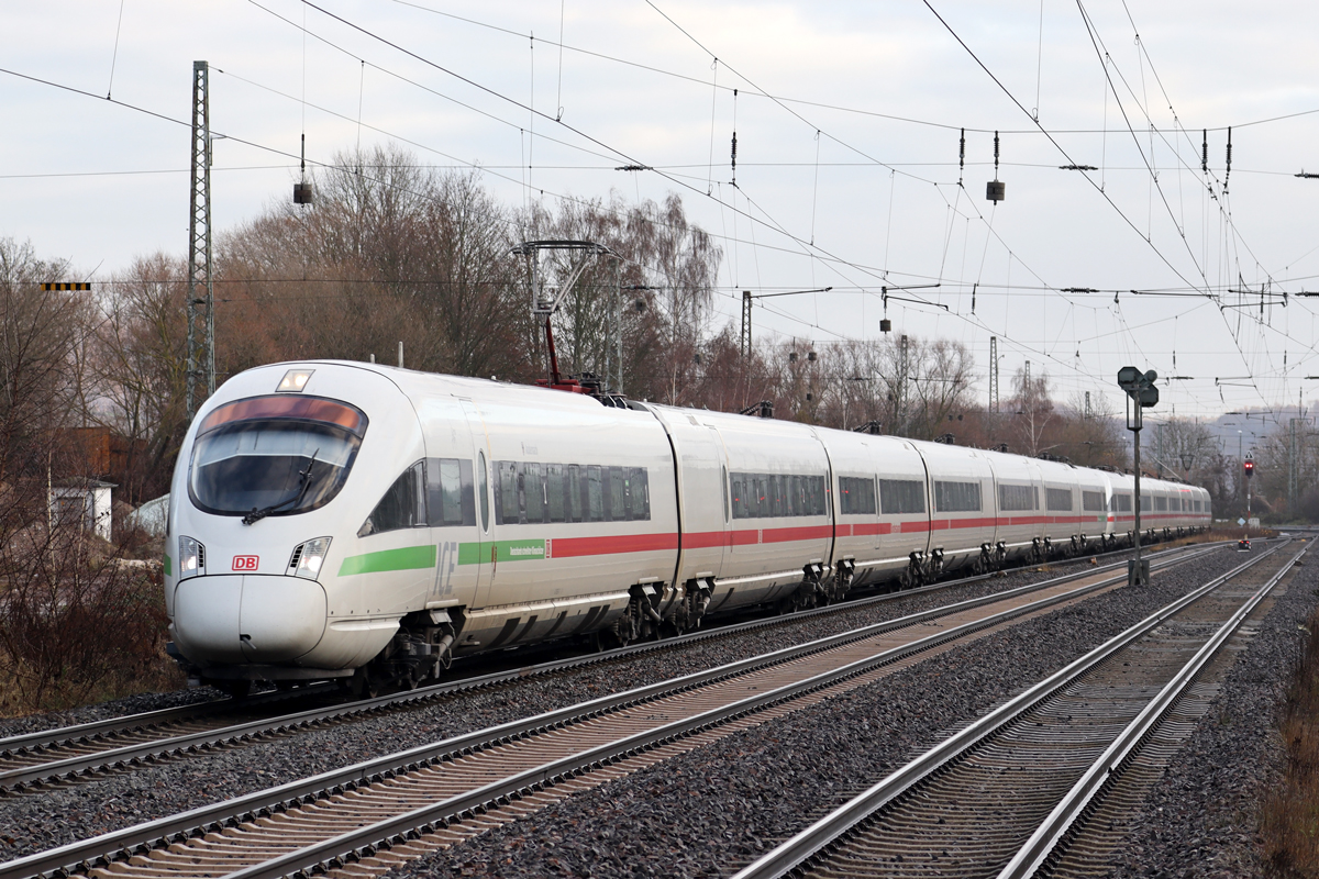 DB 411 061-5 in Eichenberg 12.12.2023