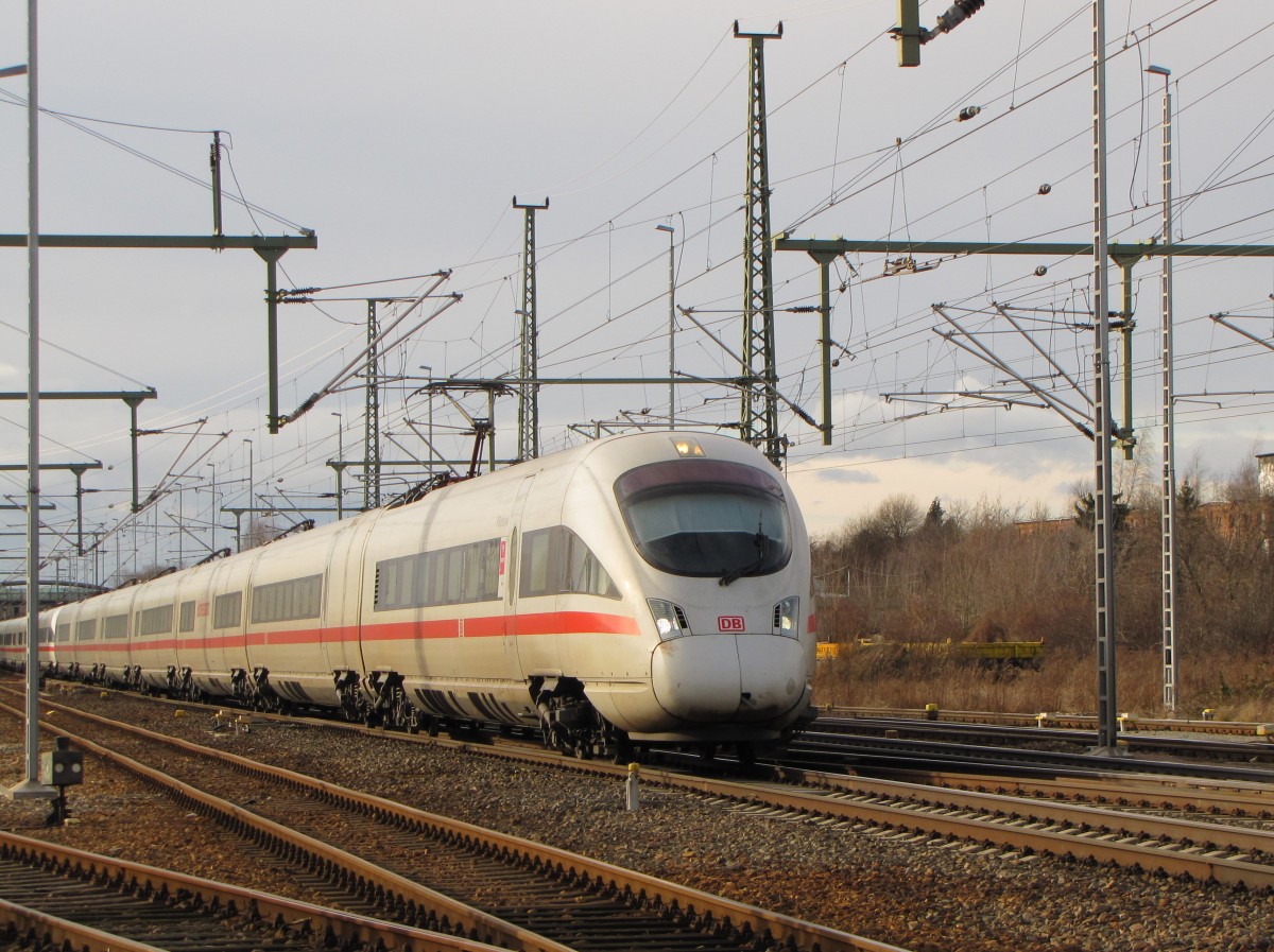 DB 411 077  Rathenow  + 411 032  Wittenberge  als ICE 1549 von Frankfurt (M) Flughafen Fernbf nach Dresden Hbf, am 08.02.2014 in Weimar.