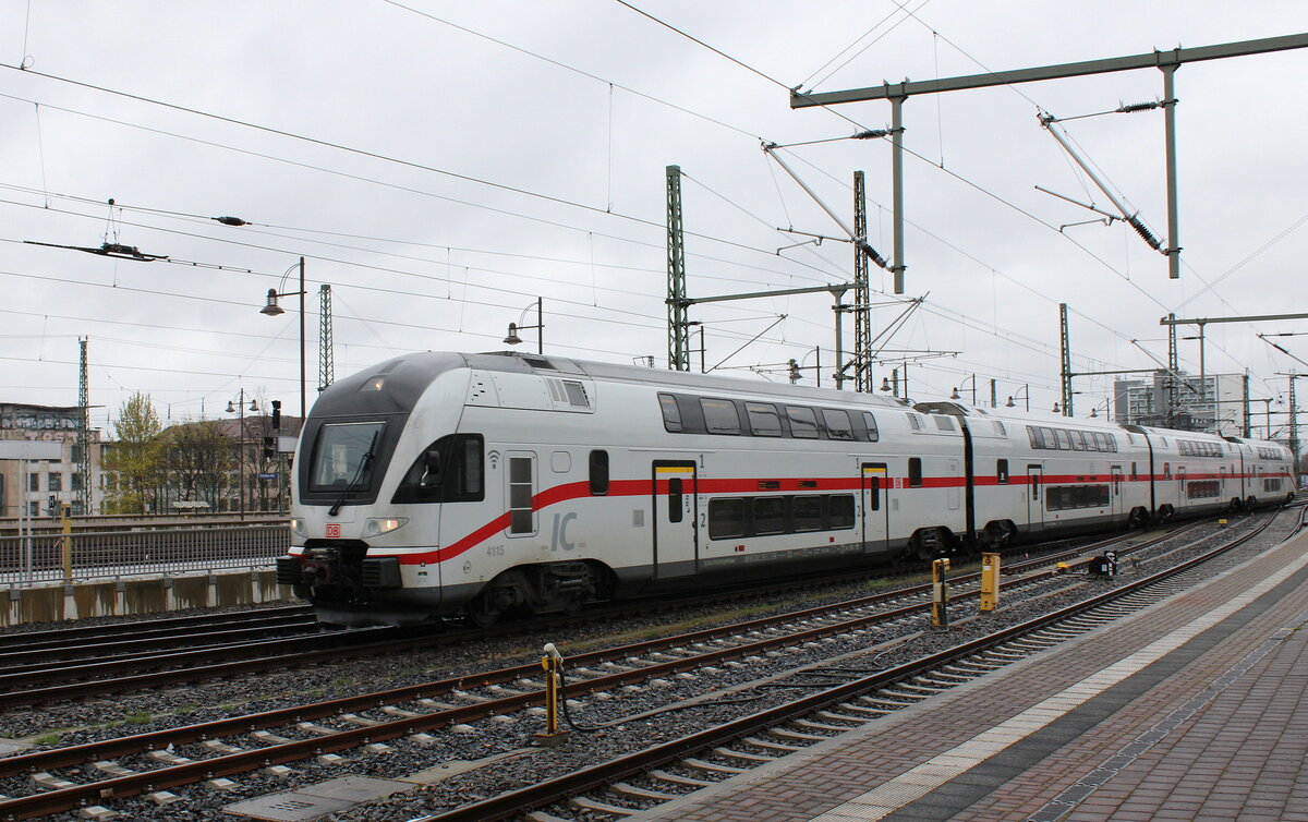 DB 4110 115 (93 85 4110 115-1 CH-DB) als IC 2176 nach Rostock Hbf, am 14.04.2023 bei der Bereitstellung in Dresden Hbf.