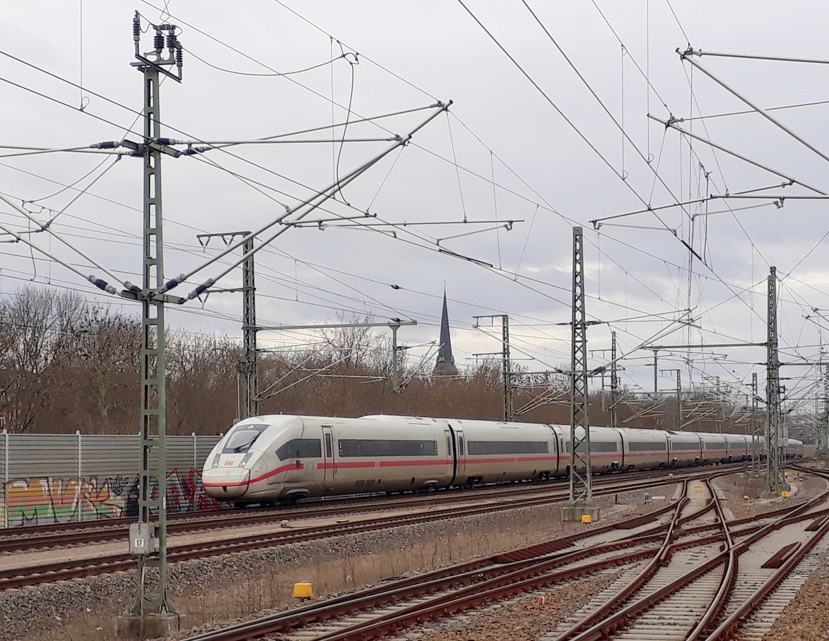 DB 412 026 als ICE 694 von Stuttgart Hbf nach Berlin Gesundbrunnen, am 03.03.2019 in Erfurt Hbf.