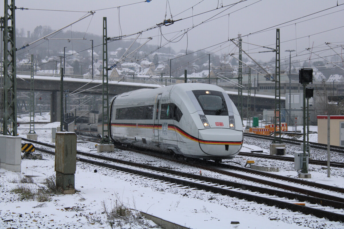 DB 412 057  Bundesrepublik Deutschland  erreicht als Eröffnungszug der Neubaustrecke Wendlingen-Ulm den Bahnhof Ulm Hbf. (09.12.2022)