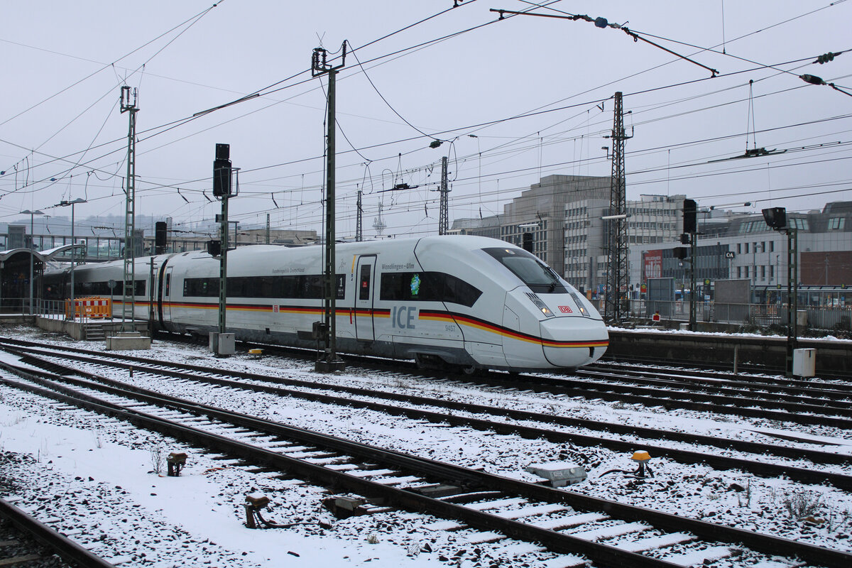 DB 412 057  Bundesrepublik Deutschland  verlässt nach der Eröffnungsfahrt der Neubaustrecke Wendlingen - Ulm den Bahnhof Ulm zur Abstellung nach Unterfahlheim. (09.12.2022)