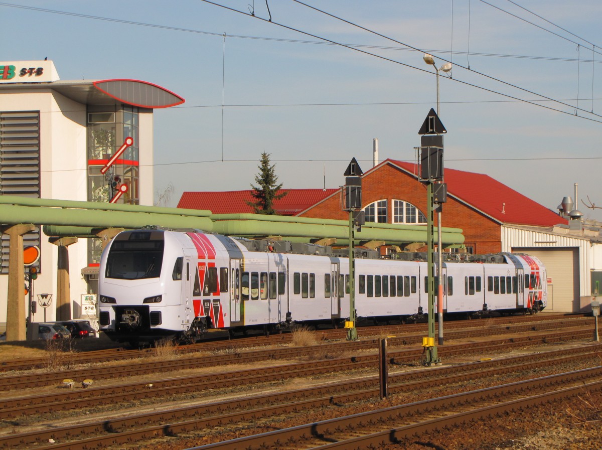 DB 429 126-6 am 08.03.2015 abgestellt vor dem Bw der Erfurter Bahn in Erfurt Ost. Dieser Stadler FLIRT 3 wird zuknftig als  SWEX  in Rheinland-Pfalz unterwegs sein.