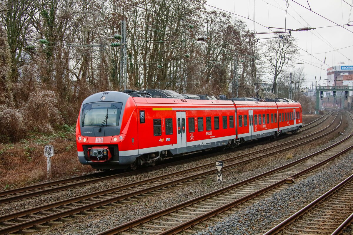 DB 440 818-3 in Wuppertal, Januar 2022.
