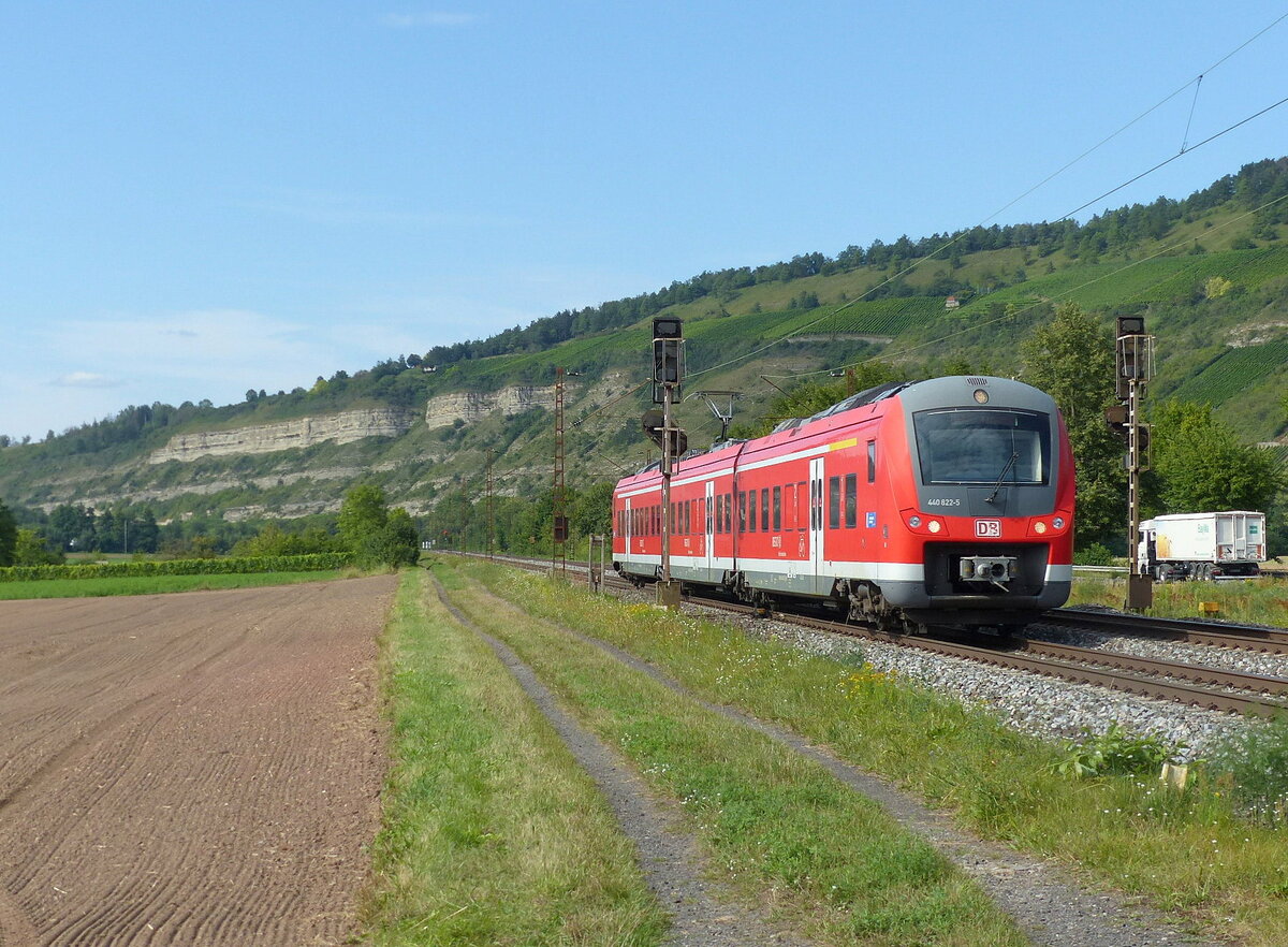 DB 440 822-5 als RB 58055 von Karlstadt (Main) nach Treuchtlingen, am 25.08.2021 in Thüngersheim.