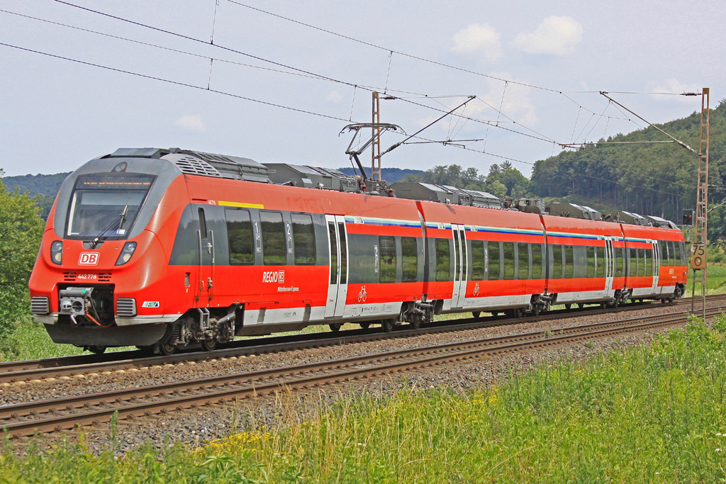 DB 442 778 Mittelhessen-Express am 27.06.14  13:41 auf der KBS 350 Km 75,0 nördl. von Salzderhelden in Richtung Göttingen
