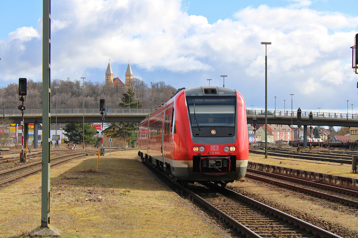 DB 612 160 erreicht Schwandorf als RE40 nach Nürnberg Hbf. (26.02.2023)