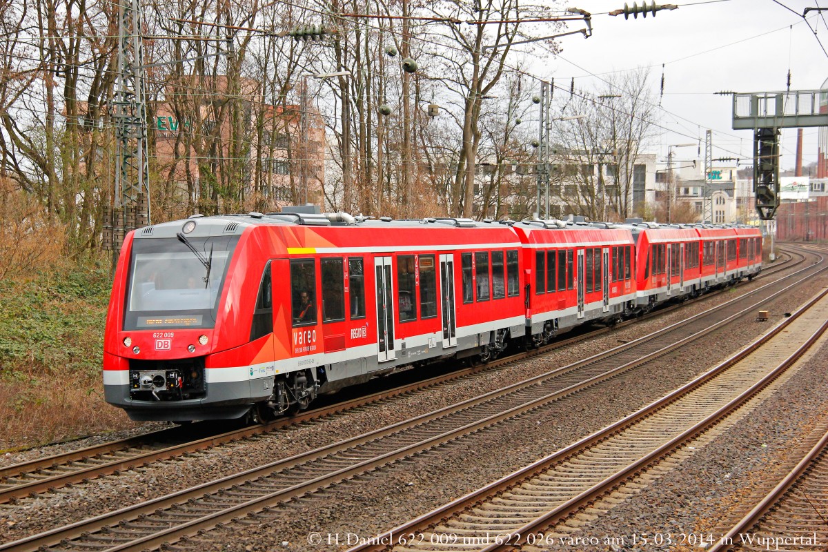 DB 622 009 & DB 620 026 vareo (Lint 81) als Leerfahrt in Wuppertal, M�rz 2014.