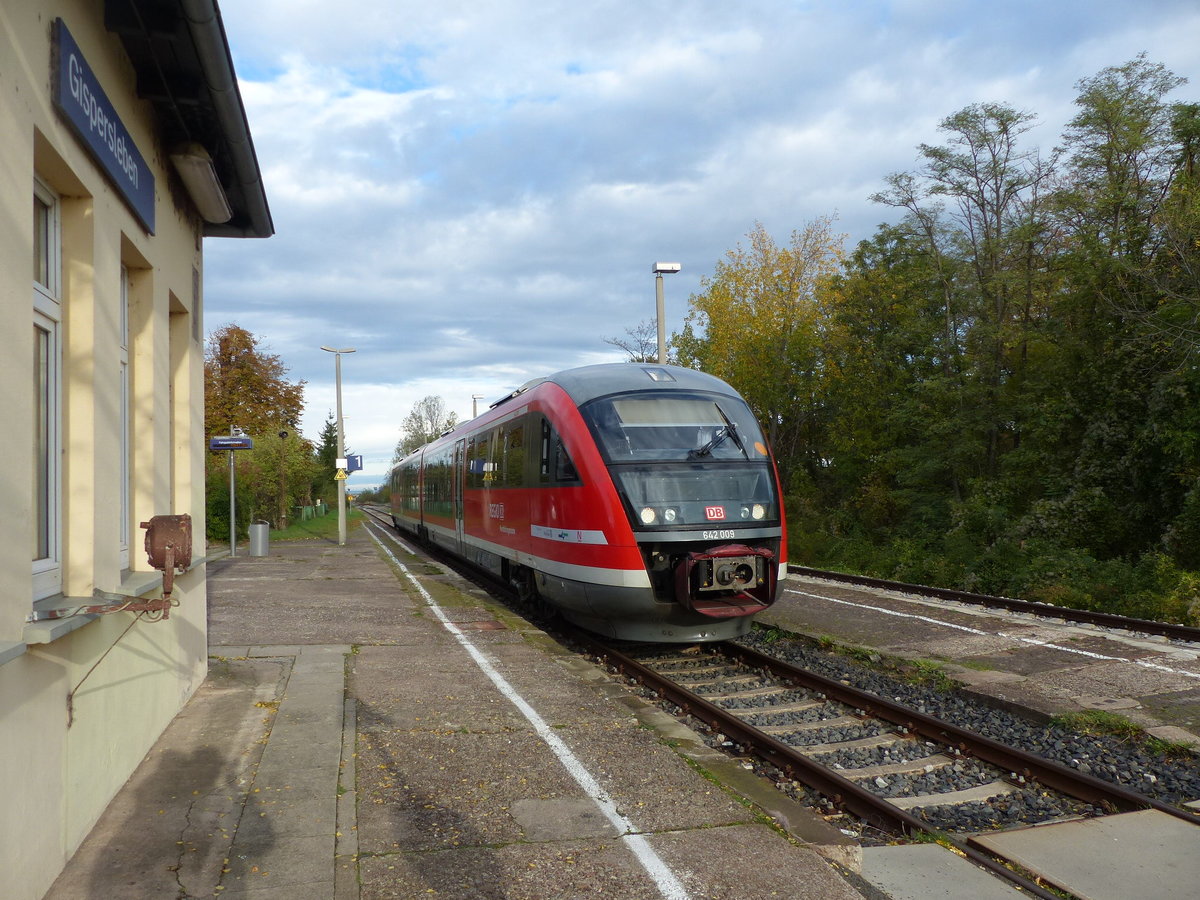 DB 642 009 als RE 93115 von Ringleben-Gebesee nach Erfurt Hbf, am 20.10.2019 in Gispersleben.