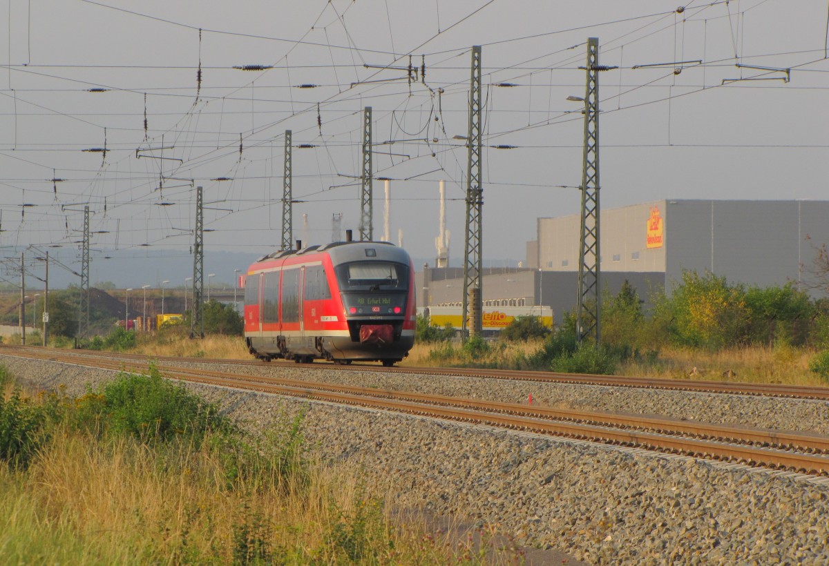 DB 642 572 als RB 16391 von Sömmerda nach Erfurt Hbf, am 12.08.2015 in Stotternheim.