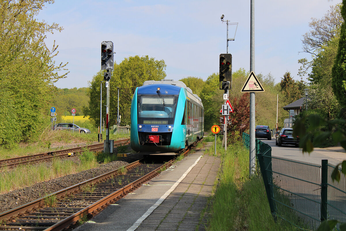 DB 648 102 erreicht Timmendorfer Strand als RB85 von Neustadt(Holst) nach Lübeck Hbf. (14.05.2023)