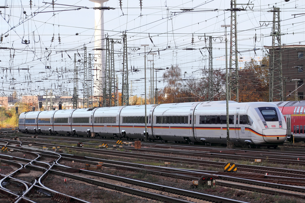 DB 812 057-8 (Tz9457) in Bremen 5.11.2021