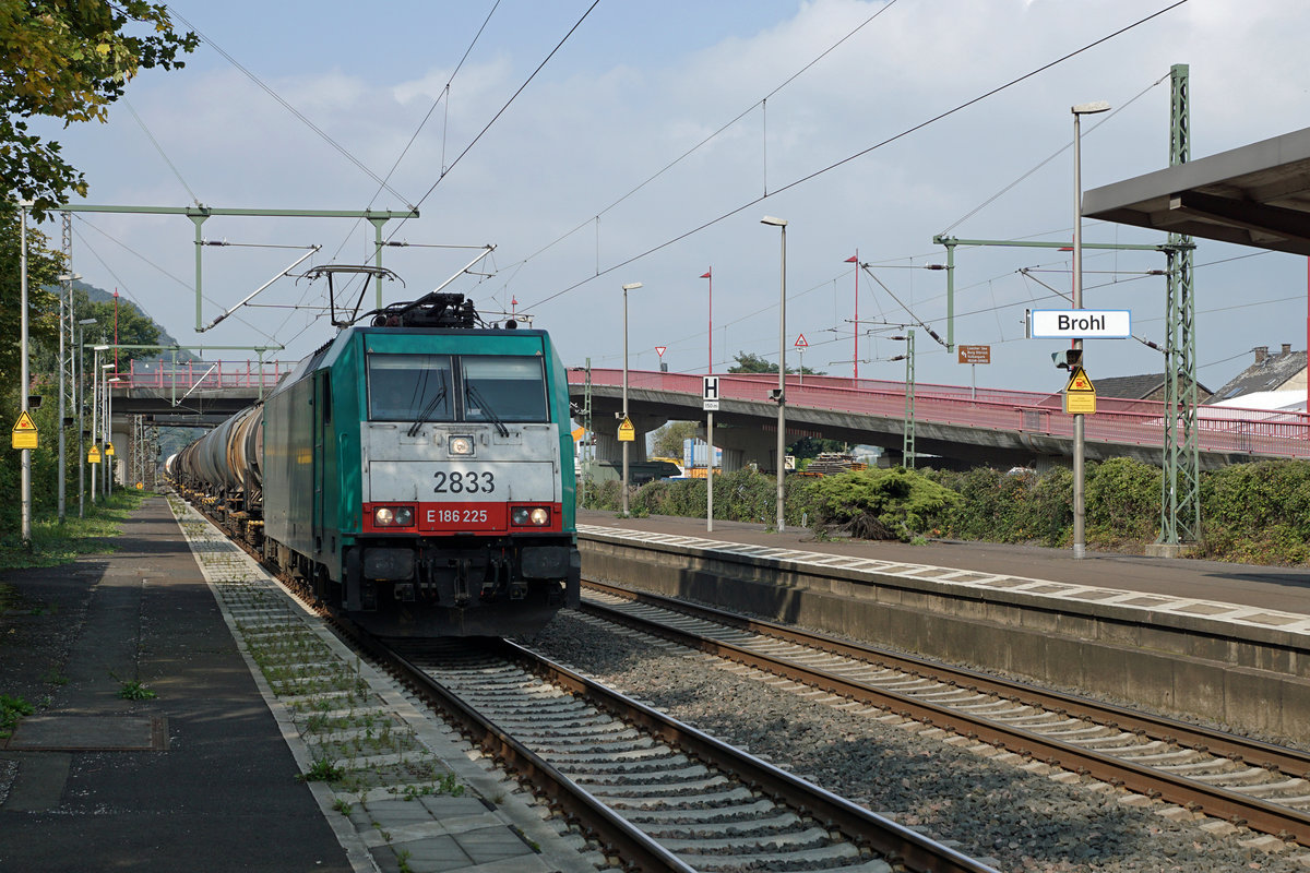 DB: Bahnalltag vom Bahnhof Brohl.
Am 23. September 2017 konnten innert kurzer Zeit mehrere Züge beim Passieren des Bahnhofs Brohl beobachtet werden.
Foto: Walter Ruetsch