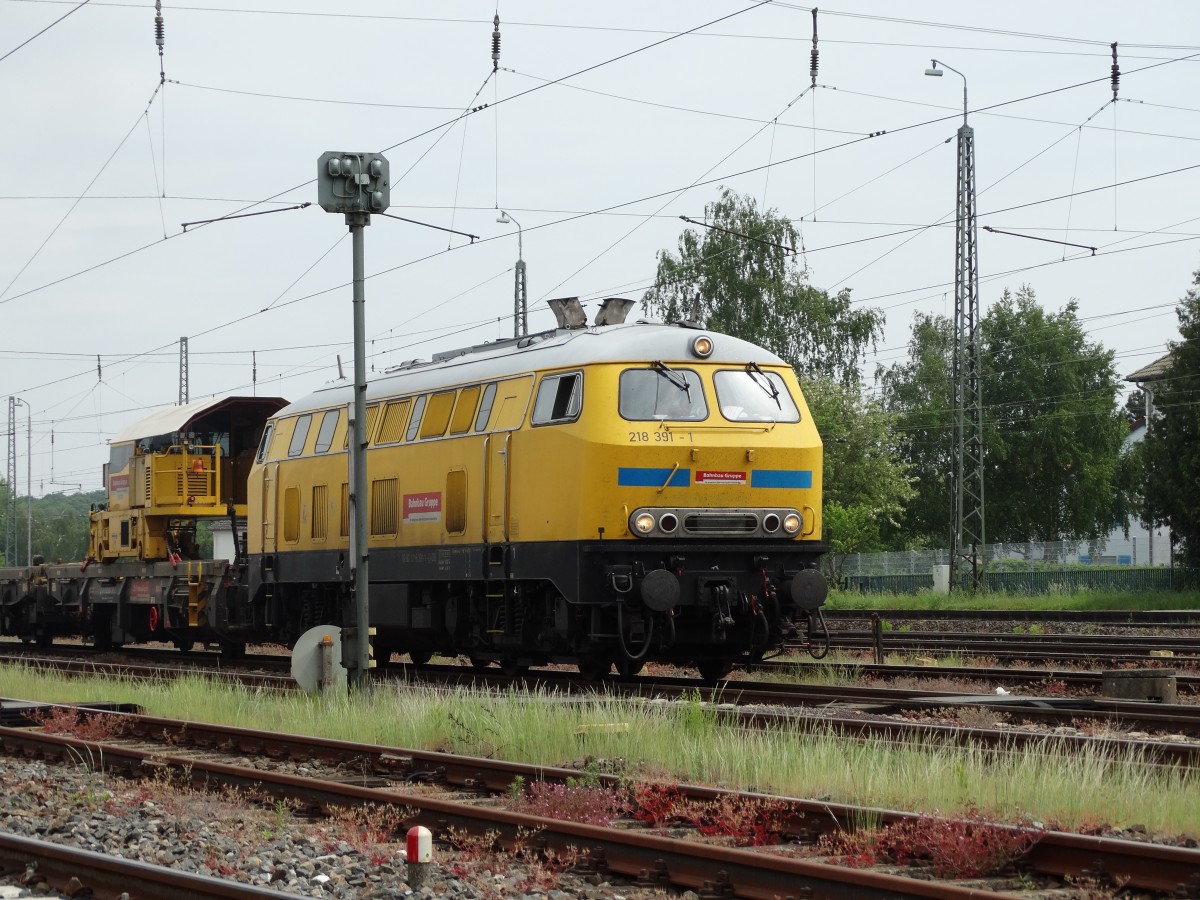 DB Bahnbaugruppe 218 391-1 am 16.05.15 in Darmstadt Kranichstein vom Museumsgelände aus fotografiert 