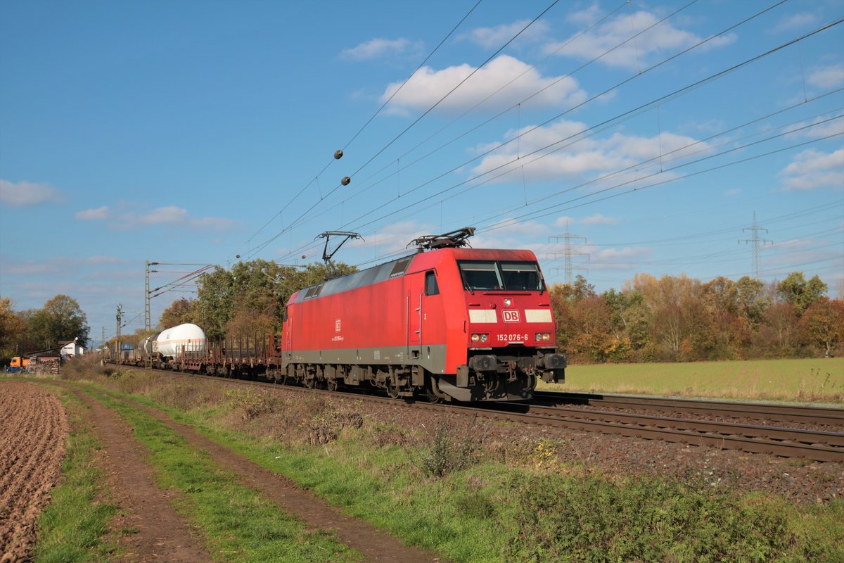 DB Cargo 076-6 mit gemischten Güterzug in Mainz Bischofsheim Netztrennstelle am 31.10.20