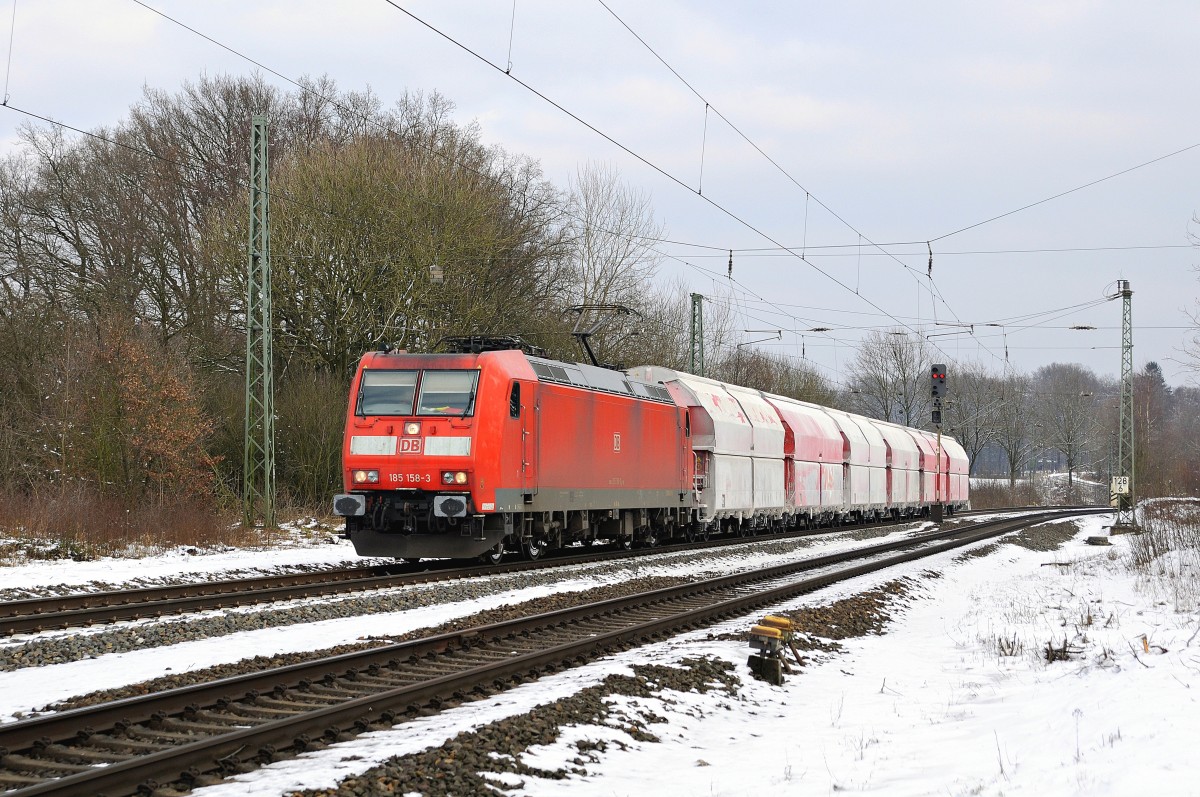 DB Cargo 185 158 mit Kalkzug Bremen Stahlwerke - Horlecke (Vehrte, 17.02.16).