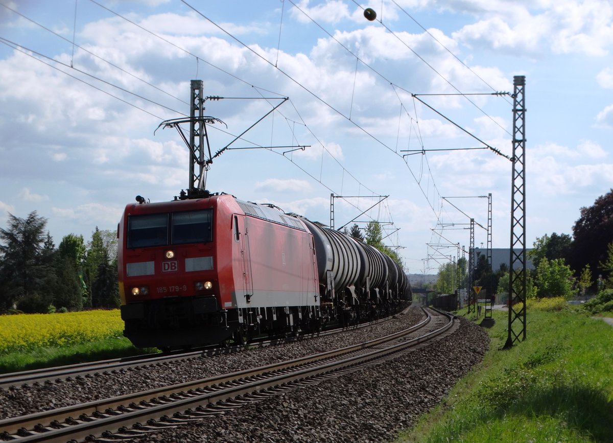 DB Cargo 185 179-9 am 04.05.16 bei Walluf