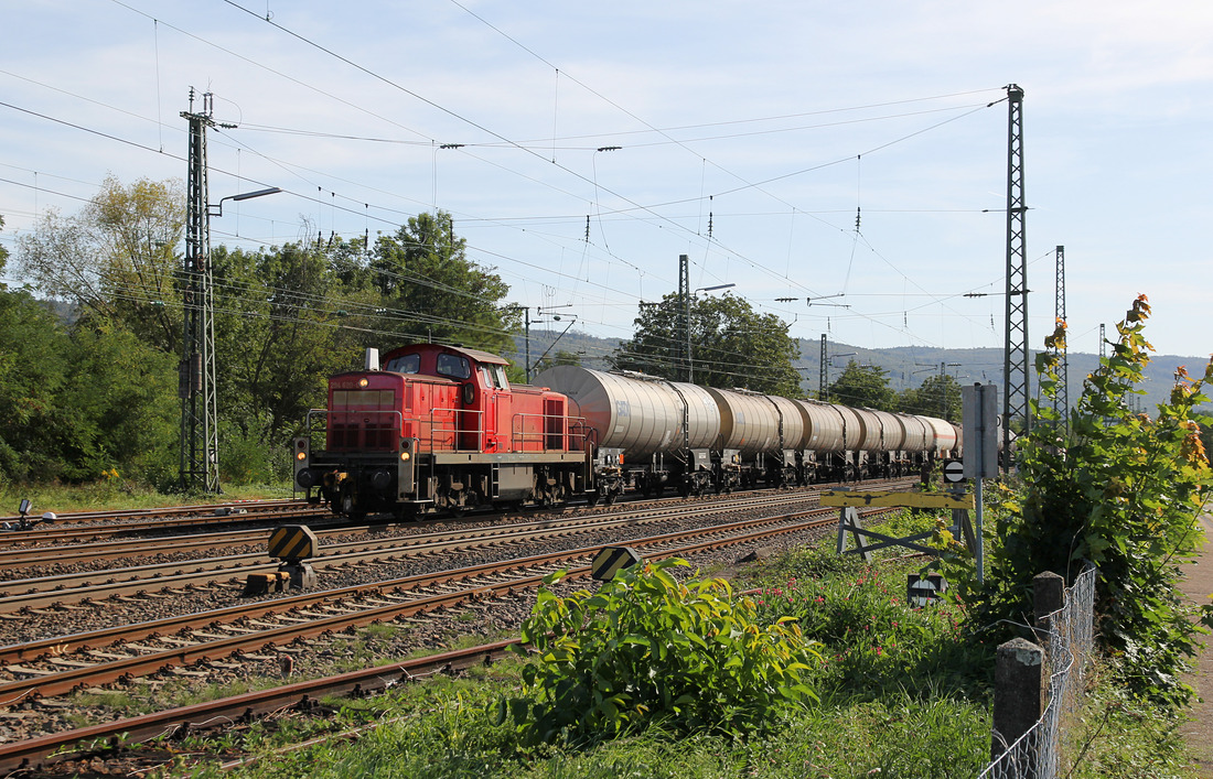 DB Cargo 294 620 mit der Übergabe Rastatt - Karlsruhe Gbf. // Ettlingen West //20. September 2019