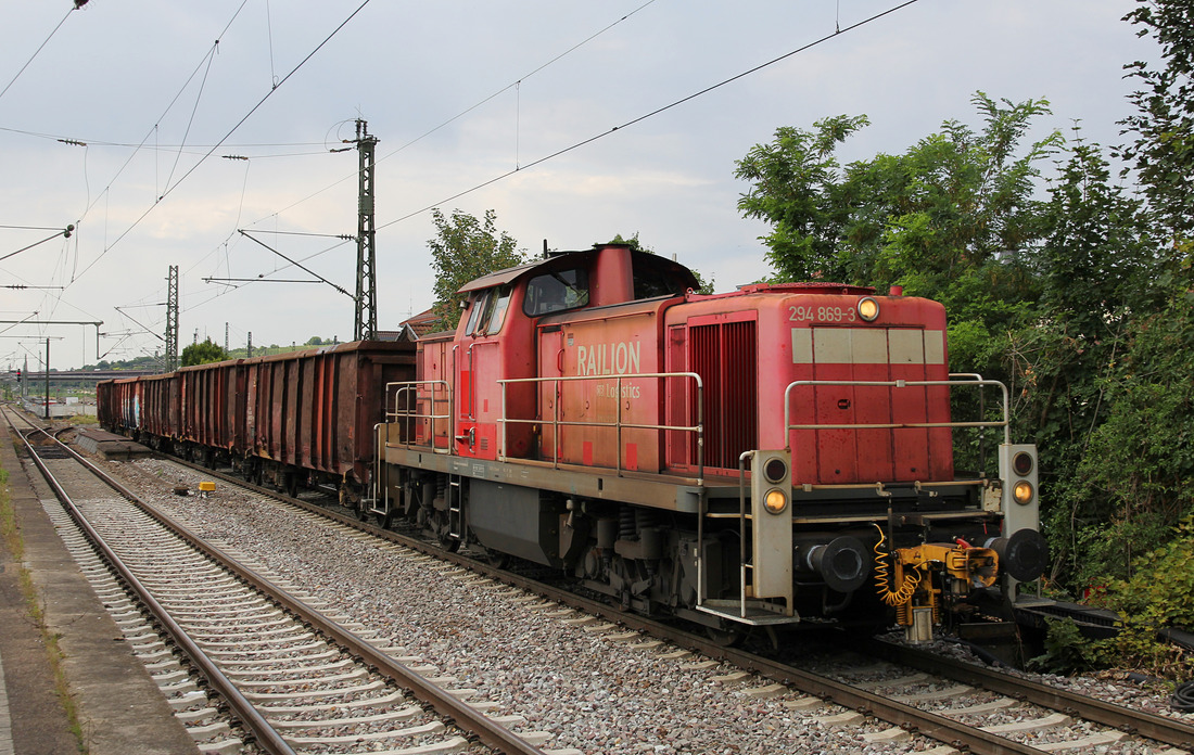 DB Cargo 294 869 mit einer Übergabe aus Richtung Fichtenberg / Oberrot. // Aufgenommen in Stuttgart-Untertürkheim. // 17. Juli 2018
