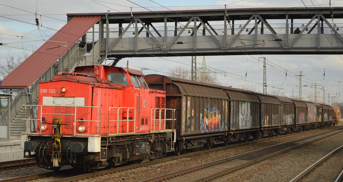 DB Cargo AG  298 320-3  [NVR-Nummer: 98 80 3298 320-3 D-DB] mit gemischtem Güterzug Richtung Seddin am 25.02.20 Bf. Saarmund.