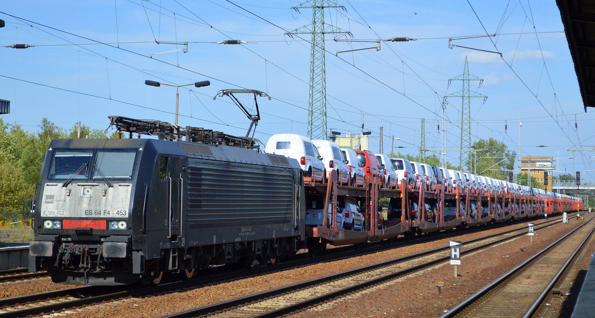 DB Cargo AG [D] mit der polnischen MRCE Dispo  ES 64 F4-453   [NVR-Nummer: 91 51 5170 027-4 PL-DISPO] und PKW-Transportzug am 04.09.19 Bf. Flughafen Berlin Schönefeld.