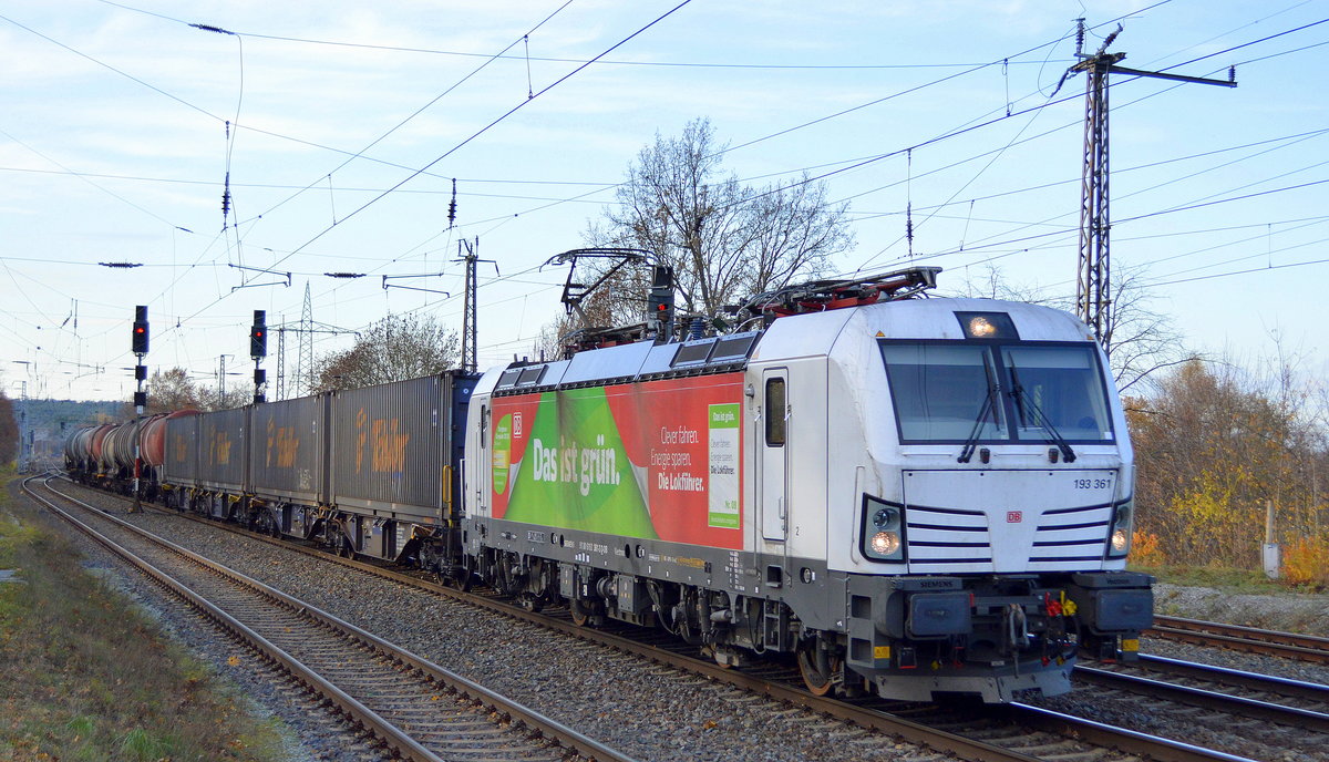 DB Cargo AG [D] mit  193 361  [NVR-Nummer: 91 80 6193 361-3 D-DB] und gemischtem Güterzug aus Richtung Seddin kommend am 19.11.19 Durchfahrt Bf. Saarmund.