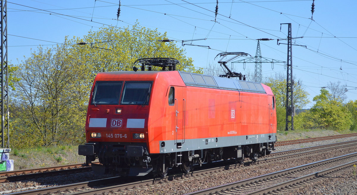 DB Cargo AG [D] mit   145 076-6  [NVR-Nummer: 91 80 6145 076-6 D-DB] am 20.04.20 Bf. Saarmund.