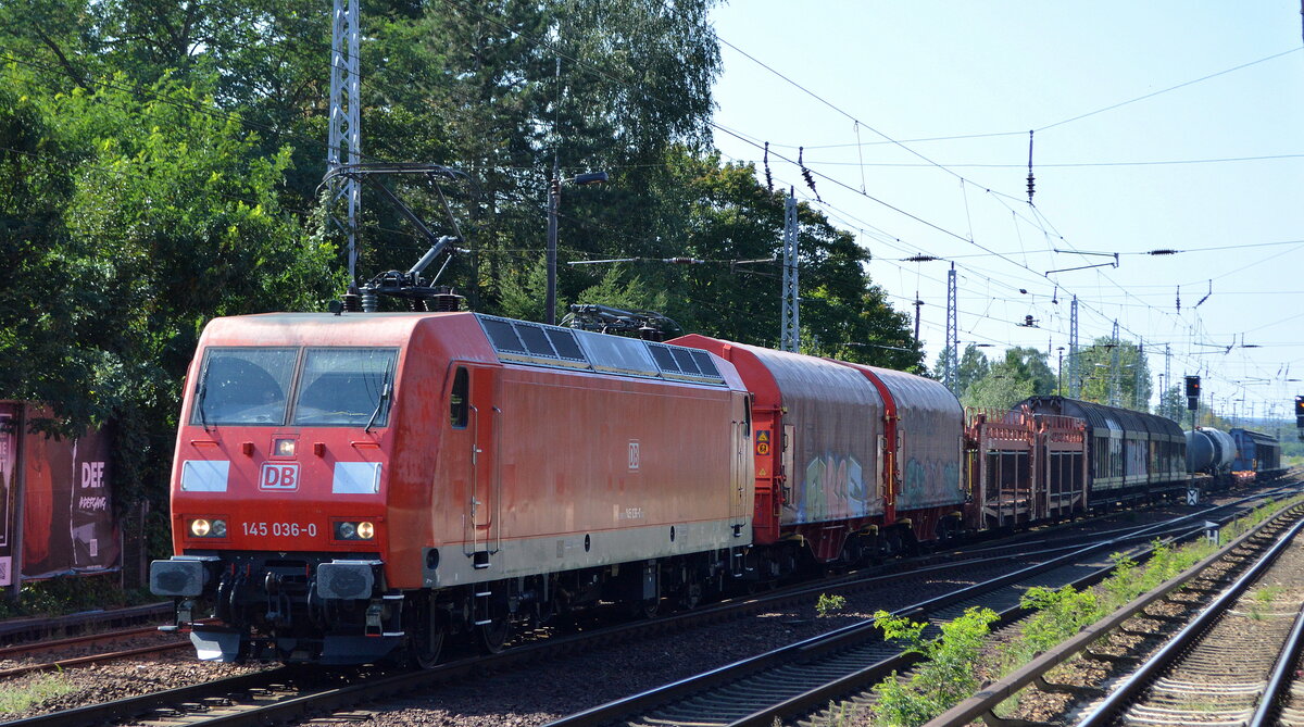 DB Cargo AG [D] mit  145 036-0  [NVR-Nummer: 91 80 6145 036-0 D-DB] und gemischtem Güterzug am 03.09.21 Berlin Hirschgarten.
