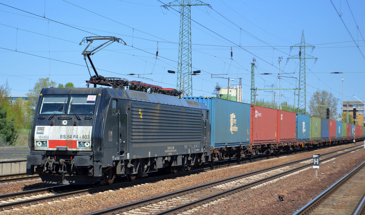 DB Cargo Deutschland AG mit der MRCE Dispo ES 64 F4-803  [NVR-Number: 91 80 6189 803-0 D-DISPO] und Containerzug am 21.04.18 Bf. Flughafen Berlin-Schönefeld.