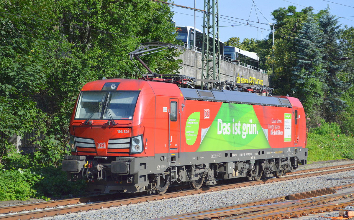 DB Cargo Deutschland AG mit  193 301  [NVR-Nummer: 91 80 6193 301-9 D-DB) begegnete mir mindestens vier Mal am 25.06.19, sie brachte jeweils Containerzüge zum Hamburger Hafen und kam leer wieder zurück um den nächsten Zug zu holen, Bahnhof Hamburg-Harburg. 