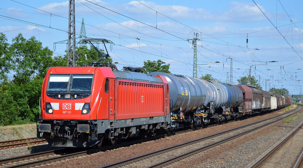 DB Cargo Deutschland AG mit  187 131  [NVR-Nummer: 91 80 6187 131-8 D-DB] und gemischtem Güterzug am 28.06.19 Saarmund Bahnhof.