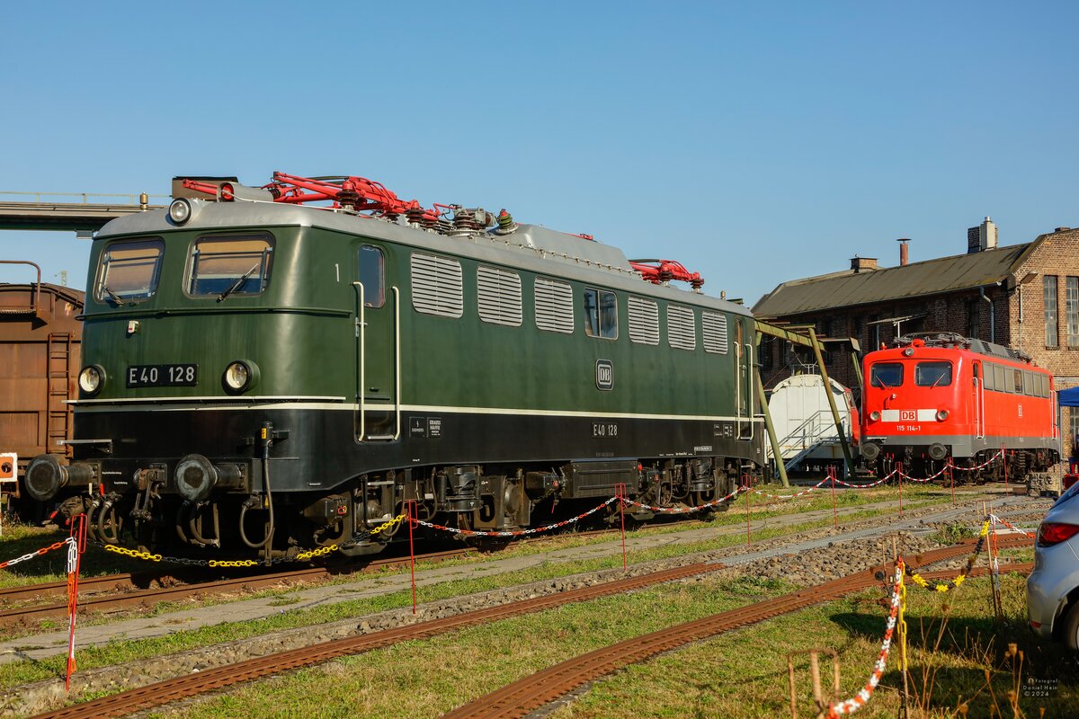 DB E40 128 & DB 115 114-1 im DB Museum Koblenz, September 2024. 