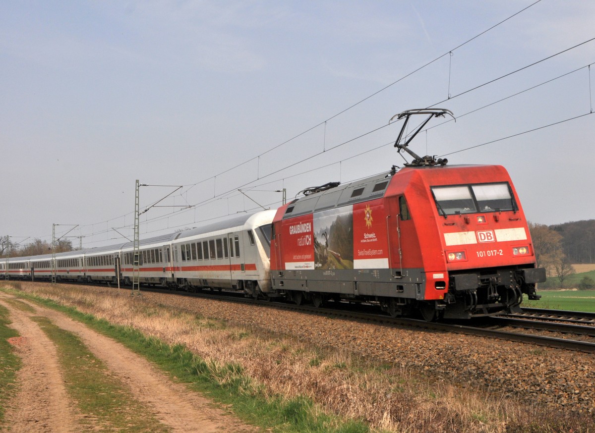 DB Fernverkehr 101 017  GRAUBÜNDEN natürliCH  mit IC 2311 Westerland (Sylt) - Stuttgart Hbf (Vehrte, 30.03.14).