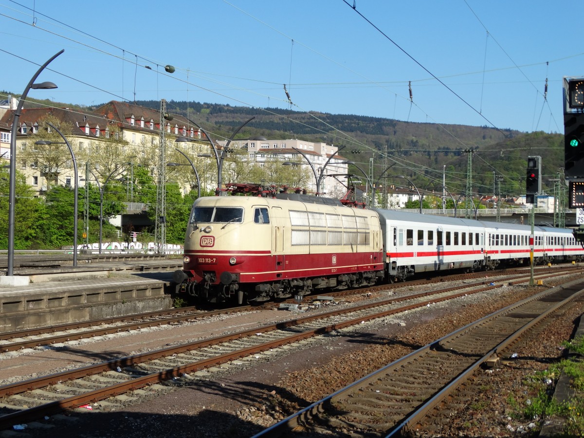 DB Fernverkehr 103 113-7 am 19.04.15 in Heidelberg Hbf mit dem IC 2316