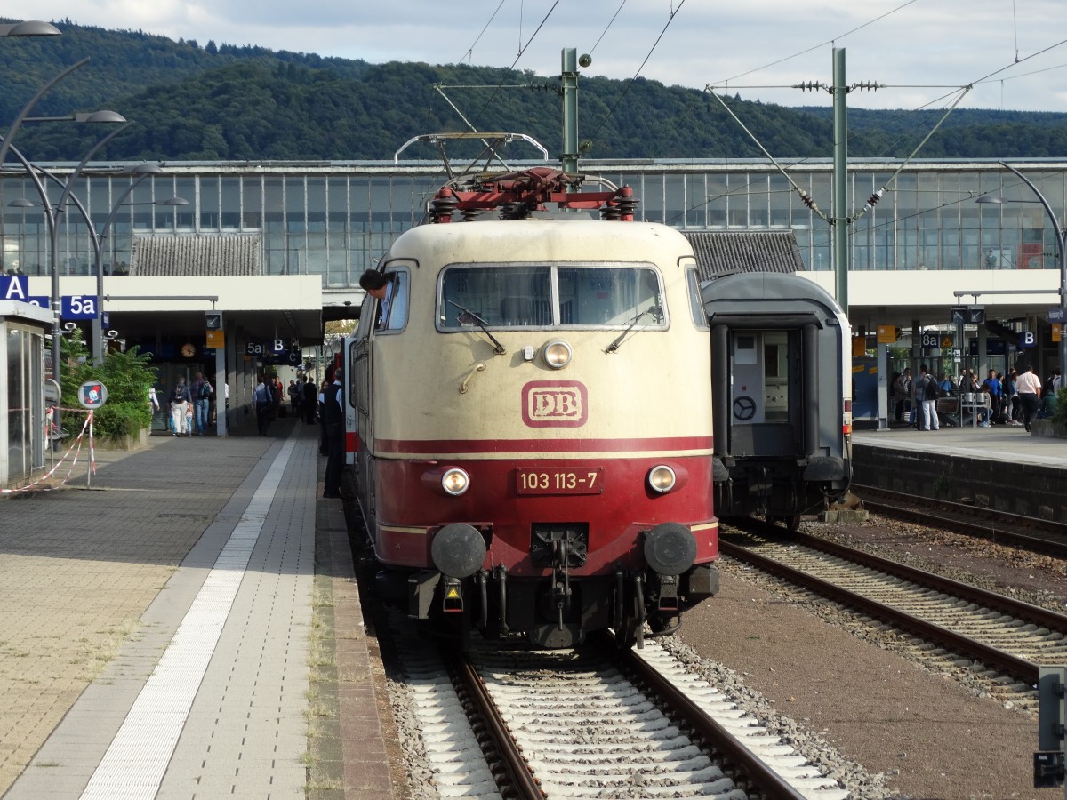 DB Fernverkehr 103 113-7 mit dem IC 2316 am 04.09.15 in Heidelberg Hbf
