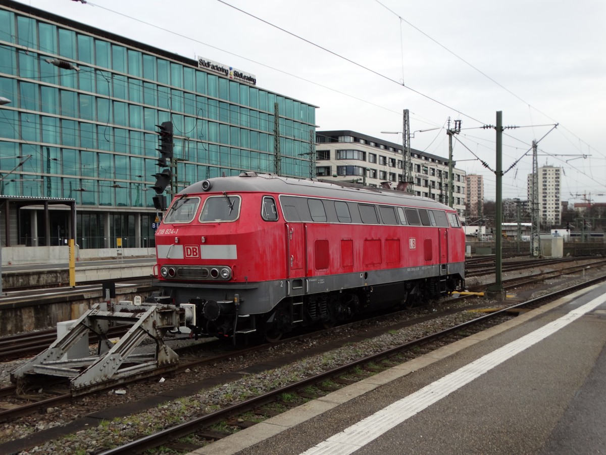 DB Fernverkehr 218 824-1 am 13.02.16 in Stuttgart Hbf 