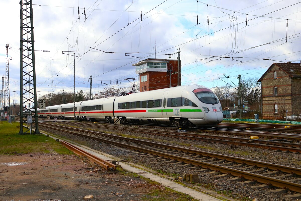 DB Fernverkehr ICE-T (411 xxx) in Darmstadt Kranichstein am 24.02.24