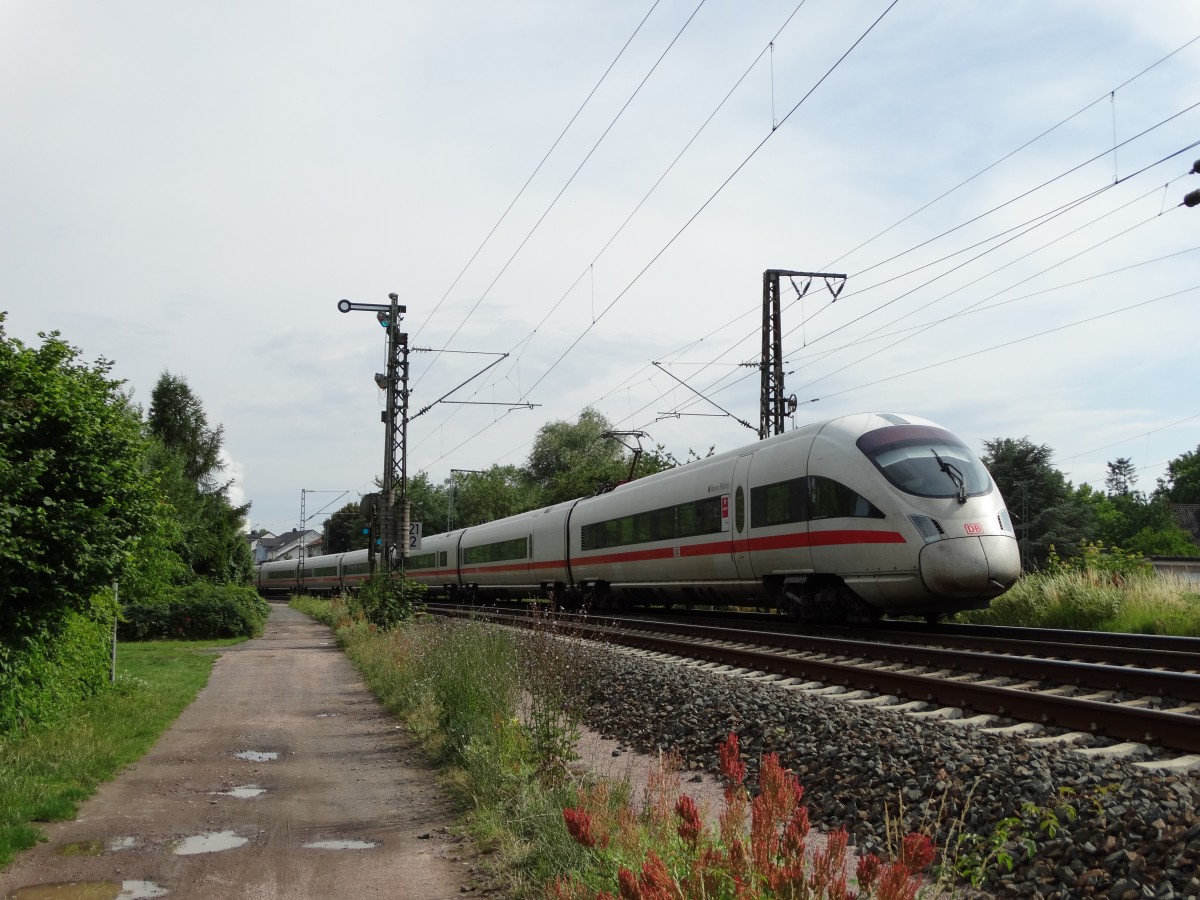 DB Fernverkehr ICE T (BR 411) am 27.06.15 bei Hanau Hbf Südeinfahrt 