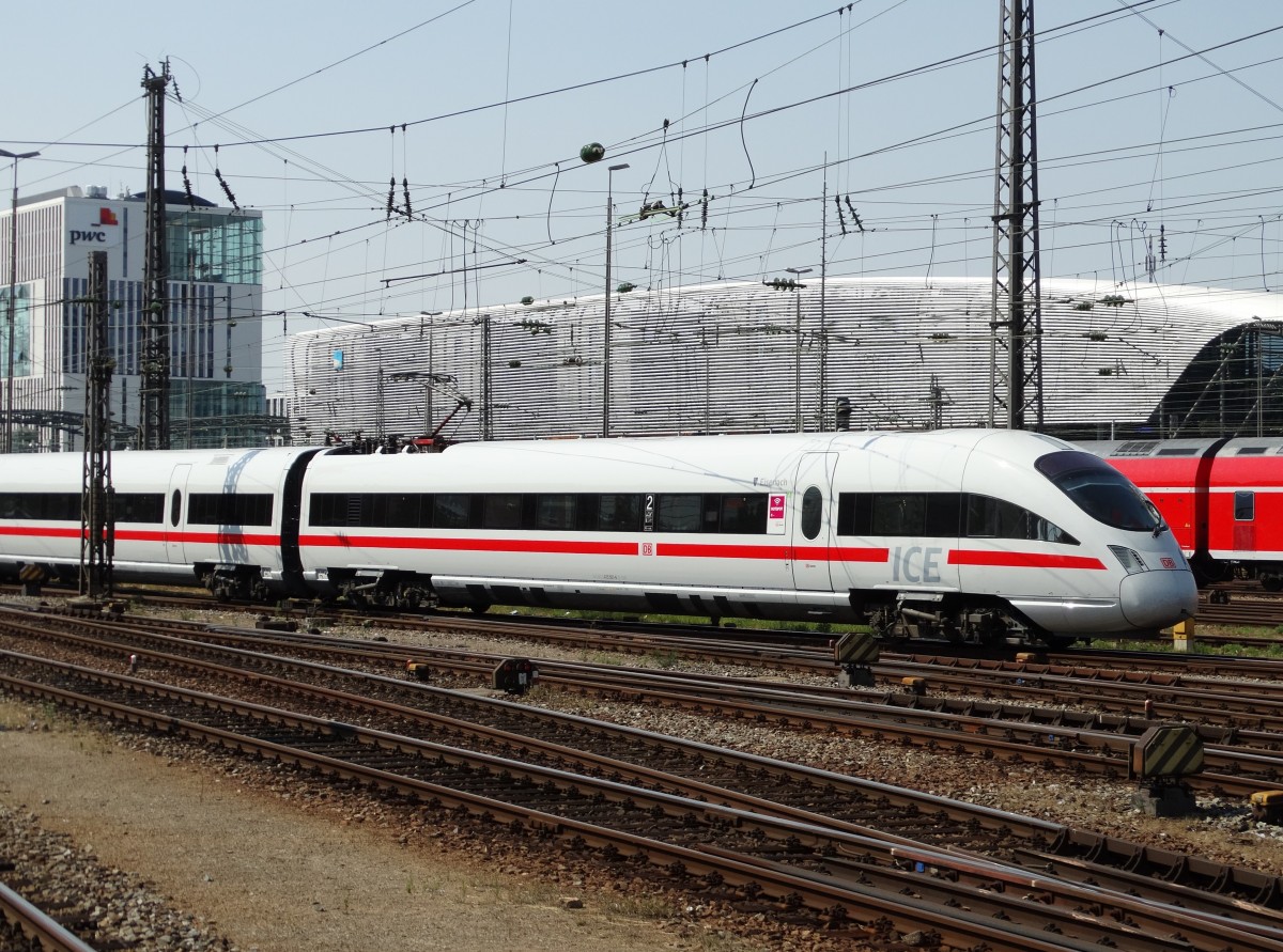DB Fernverkehr ICE T (BR 411) am 08.08.15 in München Hbf vom Bahnsteig aus fotografiert